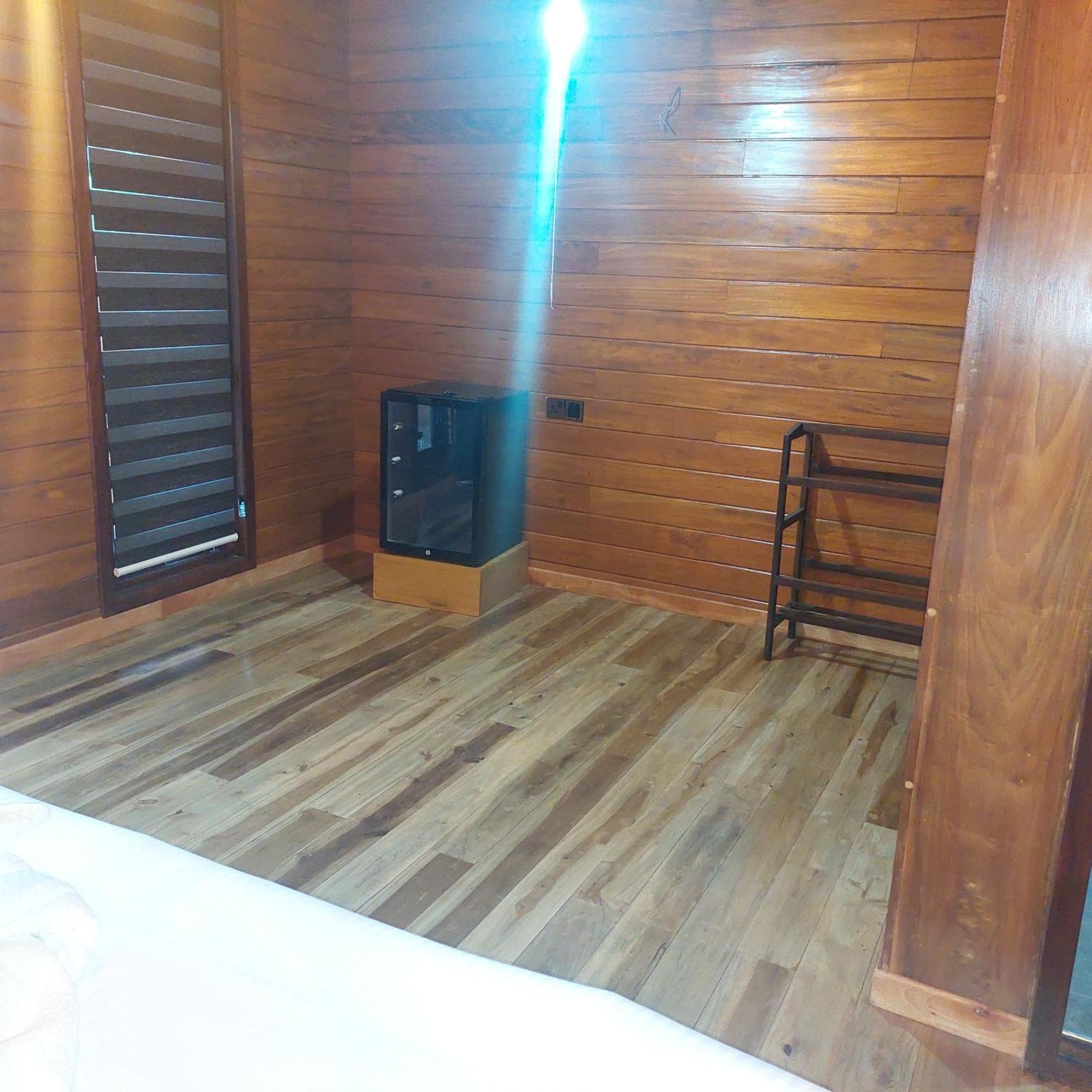 The Dream Inn إيلا الغرفة الصورة