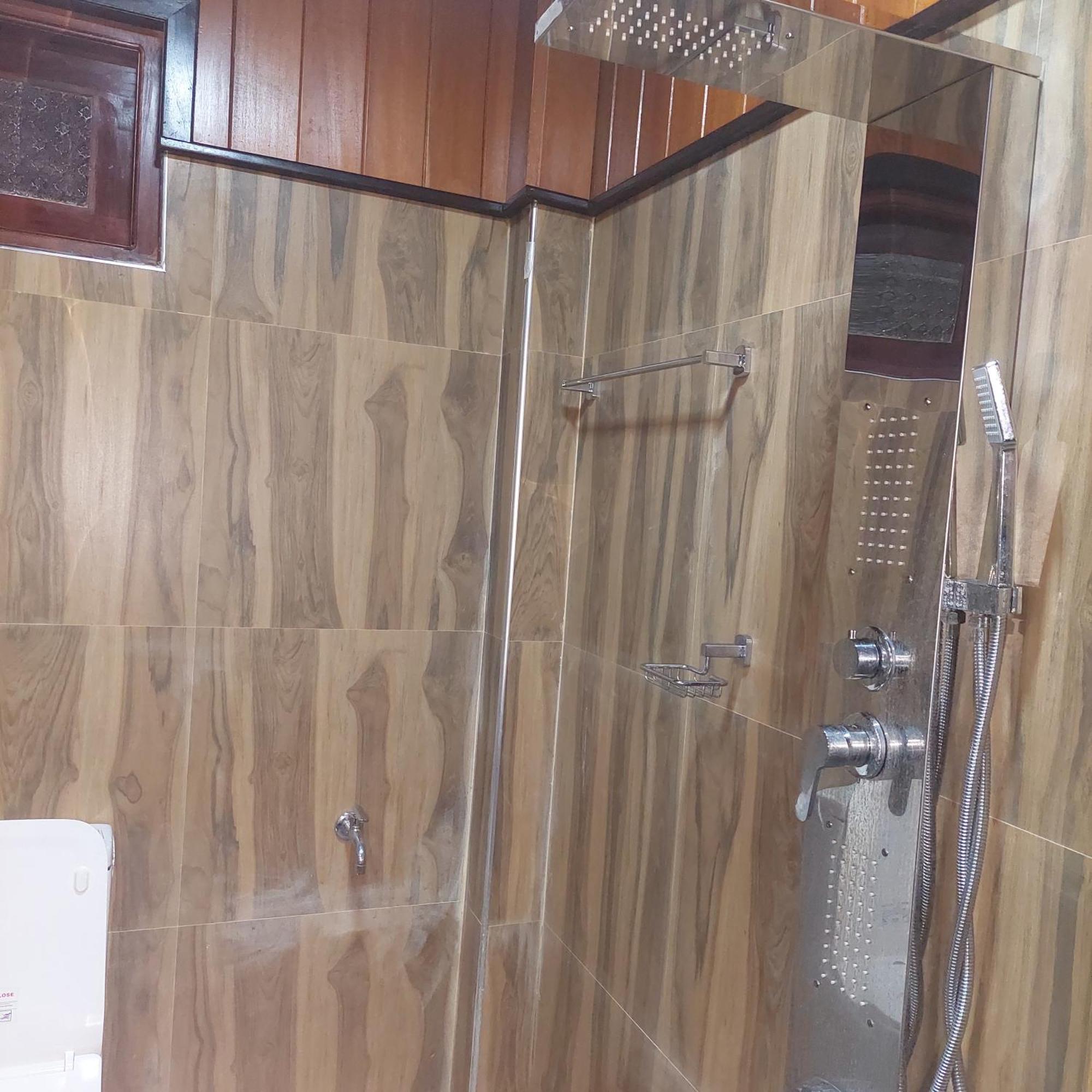The Dream Inn إيلا الغرفة الصورة